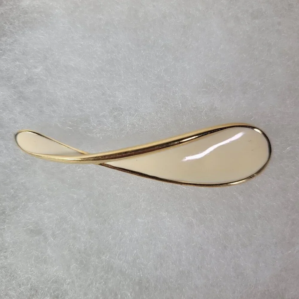 Monet Gold-Tone Vintage Abstract Pin Brooch